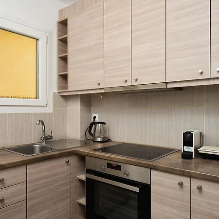 Medusa Apartment In Glyfada-3